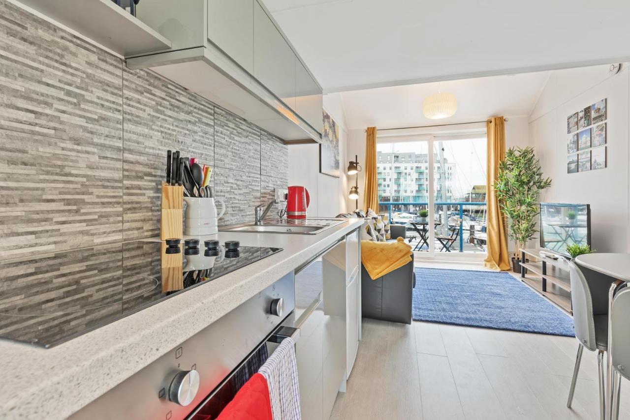 Apartamento On The Water With Free Parking - By My Getaways Brighton Exterior foto